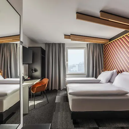 Duesseldorf-city Hotel 3*