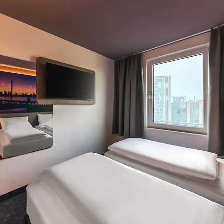 Duesseldorf-city 3*