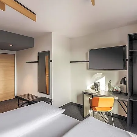 Duesseldorf-city מלון 3*