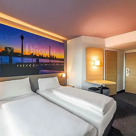 מלון Duesseldorf-city 3*